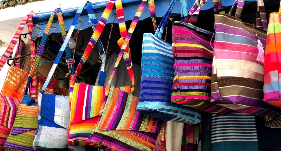 wholesale bag manufacturers