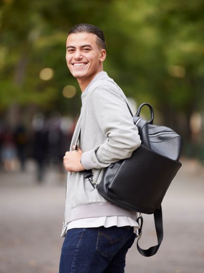 wholesale backpack manufacturers