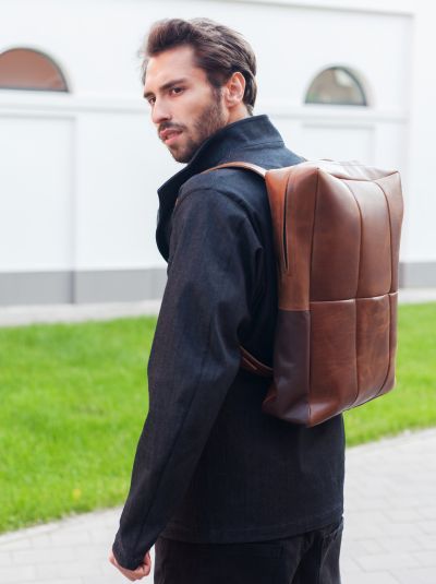 wholesale leather backpack suppliers